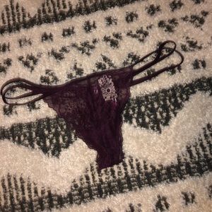 Marron lace thong